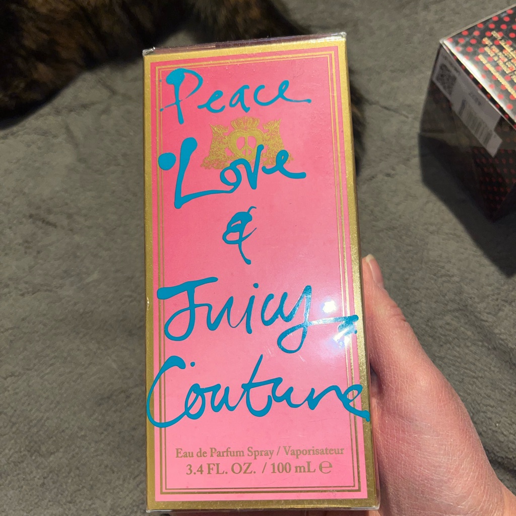 Juicy Couture Peace Love And Juicy Couture